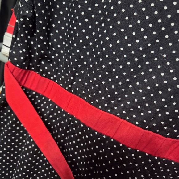 Sourpuss Black Polka Dot Dress with Red Trim. Size XL - Picture 6 of 9